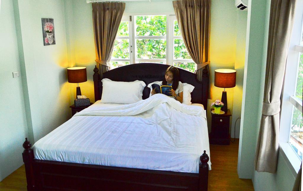 Pemberley House Hotel Chiang Mai Quarto foto